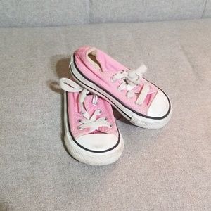 Pink toddler converse II